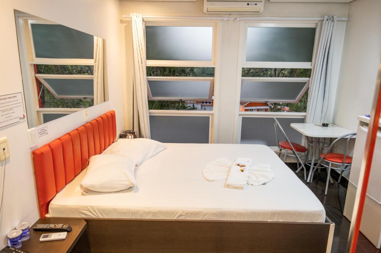 Fire Motel Novo Hamburgo Bagian luar foto